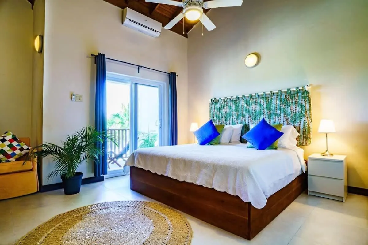 Hospitality Expert Ncb All Pool Beach Бухта Монтего 0*,